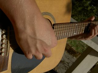 Sich selbst Gitarre beibringen